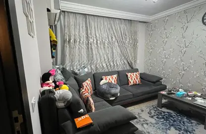 Apartment - 2 Bedrooms - 1 Bathroom for sale in Tag Sultan - Ring Road - Cairo