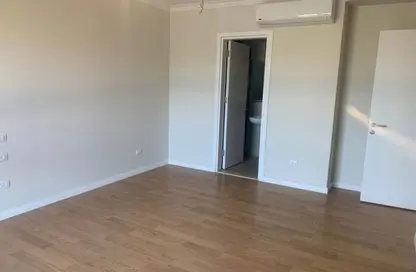 Apartment - 4 Bedrooms - 4 Bathrooms for sale in Pyramids Hills - Cairo Alexandria Desert Road - 6 October City - Giza