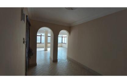 Apartment - 3 Bedrooms - 2 Bathrooms for rent in Hesham Labib St. - 8th Zone - Nasr City - Cairo