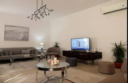 Apartment - 3 Bedrooms - 2 Bathrooms for sale in Moon Residences - Fifth Square - The 5th Settlement - New Cairo City - Cairo
