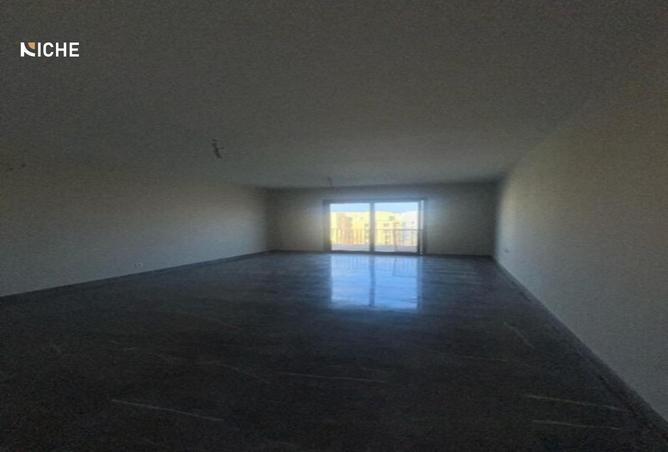 8049595 - Property Image 2