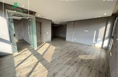 Office Space - Studio - 4 Bathrooms for rent in Street 254 - Degla - Hay El Maadi - Cairo