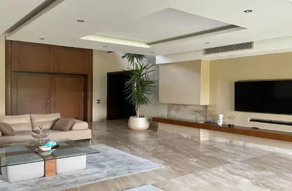 Villa - 6 Bedrooms - 7 Bathrooms for sale in New Zayed City - Sheikh Zayed City - Giza