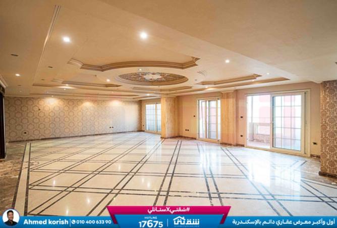 8521365 - Property Image 2