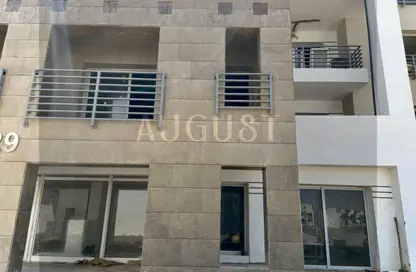 Apartment - 3 Bedrooms - 3 Bathrooms for sale in Hyde Park - New Cairo City - Cairo