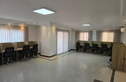 Office Space - Studio - 3 Bathrooms for rent in Maadi - Hay El Maadi - Cairo