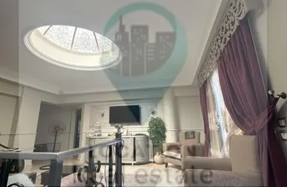 (بنتهاوس  (روف - 4 غرف نوم - 4 حمامات للبيع في الحي السابع - مدينة العبور - القليوبية