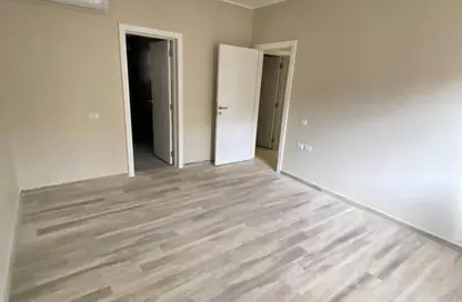 Apartment - 3 Bedrooms - 2 Bathrooms for sale in October Plaza - 6 October Compounds - 6 October City - Giza