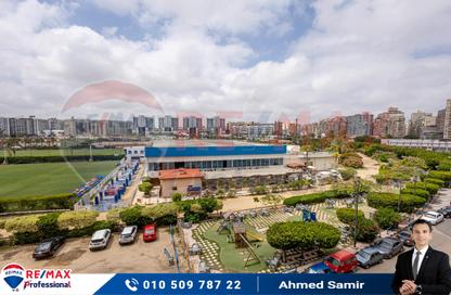 شقة - 4 غرف نوم - 2 حمامات للبيع في ميدان سموحة - سموحة - حي شرق - الاسكندرية