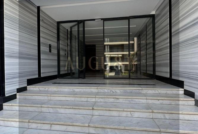 8060090 - Property Image 3