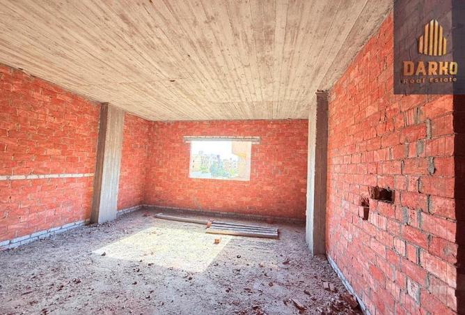 8385687 - Property Image 3