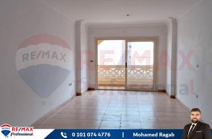 شقة - 2 غرف نوم - 1 حمام للبيع في شارع مدرسة الريادة - سموحة - حي شرق - الاسكندرية