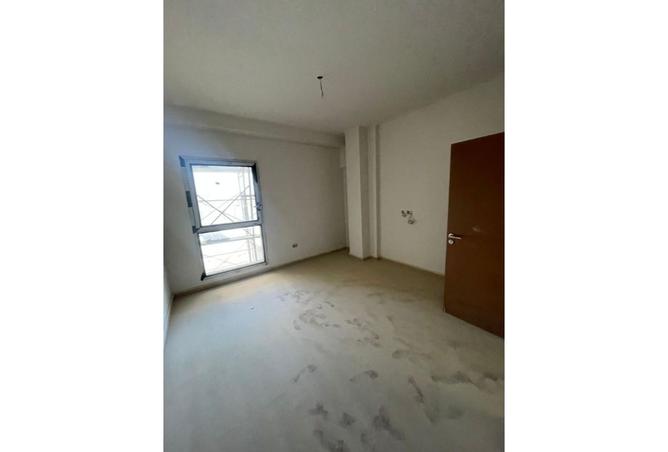 8028066 - Property Image 2