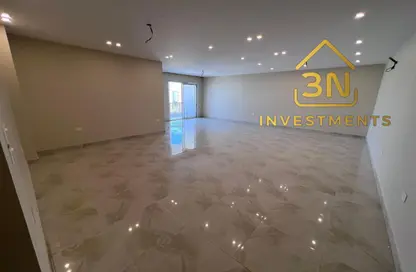 Apartment - 3 Bedrooms - 3 Bathrooms for rent in Garden Residence - Hyde Park - New Cairo City - Cairo