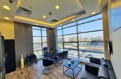 مساحات مكتبية - استوديو - 3 حمامات للبيع في وان نانيتي - شارع التسعين الجنوبي - التجمع الخامس - مدينة القاهرة الجديدة - القاهرة