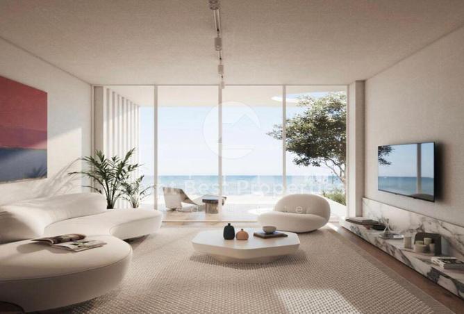 8111404 - Property Image 2
