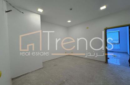 Office Space - Studio - 2 Bathrooms for rent in Lake View Residence - 5th Settlement Compounds - The 5th Settlement - New Cairo City - Cairo