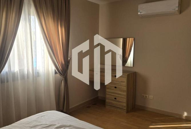 8073227 - Property Image 3
