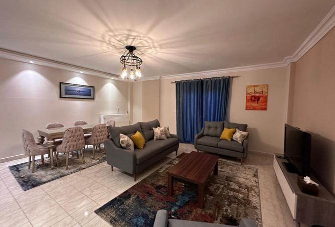 8233607 - Property Main Image