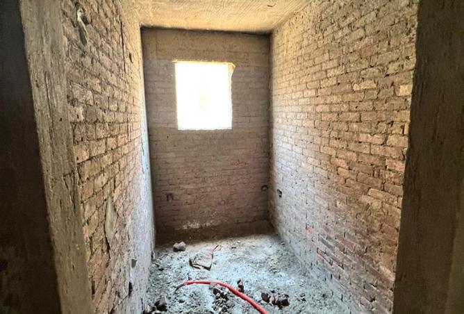 8304735 - Property Image 3