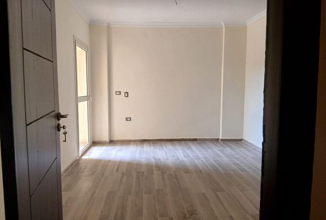 8330718 - Property Image 3