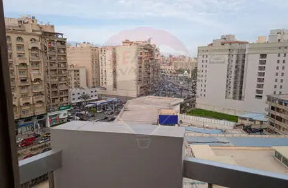 شقة - 3 غرف نوم - 1 حمام للايجار في شارع محمد فوزي معاذ - سموحة - حي شرق - الاسكندرية
