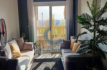 Apartment - 3 Bedrooms - 3 Bathrooms for sale in 50th Street - Zahraa El Maadi - Hay El Maadi - Cairo