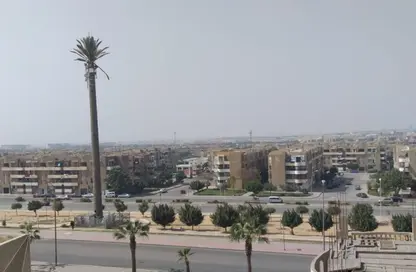 بناية كاملة - 8 غرف نوم - 8 حمامات للبيع في مدينة العبور - القليوبية