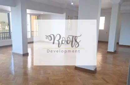 Apartment - 3 Bedrooms - 2 Bathrooms for sale in Salah Salem St. - El Estad - Nasr City - Cairo