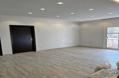 Apartment - 3 Bedrooms - 2 Bathrooms for sale in Hyde Park - 5th Settlement Compounds - The 5th Settlement - New Cairo City - Cairo