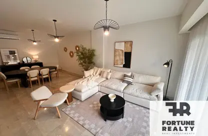 شقة - 3 غرف نوم - 3 حمامات للايجار في ميفيدا - كمبوندات التجمع الخامس - التجمع الخامس - مدينة القاهرة الجديدة - القاهرة