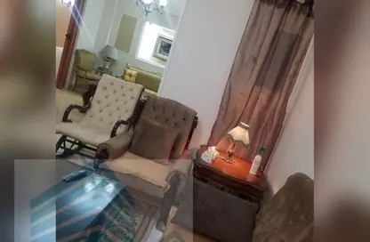 Apartment - 2 Bedrooms - 1 Bathroom for rent in Al Farid Lian St. - Roushdy - Hay Sharq - Alexandria