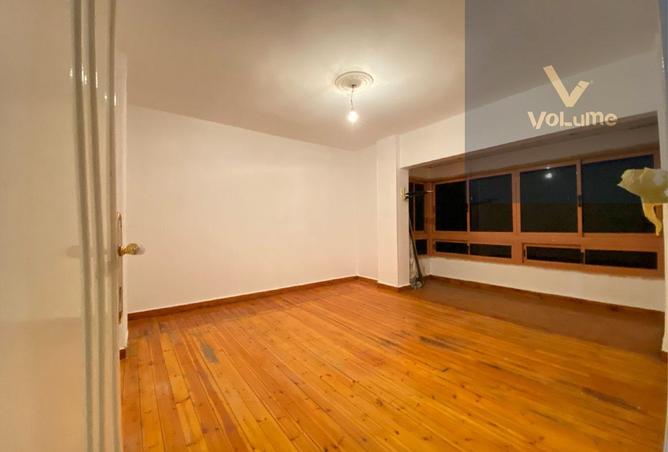 8300613 - Property Main Image