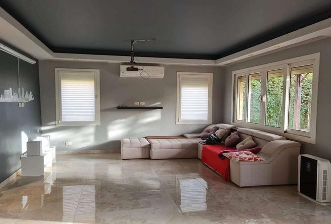 8322242 - Property Image 3