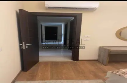 Apartment - 3 Bedrooms - 2 Bathrooms for sale in Moon Residences - Fifth Square - The 5th Settlement - New Cairo City - Cairo