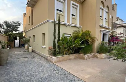 Villa - 3 Bedrooms - 4 Bathrooms for sale in Mivida - 5th Settlement Compounds - The 5th Settlement - New Cairo City - Cairo