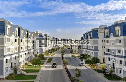 Townhouse - 2 Bedrooms - 2 Bathrooms for sale in Mountain View iCity - 5th Settlement Compounds - The 5th Settlement - New Cairo City - Cairo