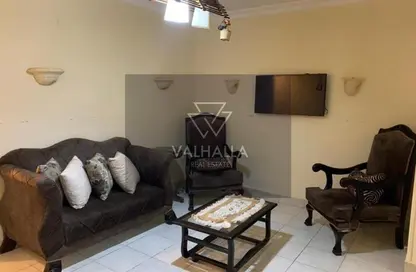 شقة - 2 غرف نوم - 2 حمامات للايجار في شارع شجرة الدر - الزمالك - القاهرة شقة - 2 غرف نوم - 2 حمامات للايجار في شارع شجرة الدر - الزمالك - القاهرة