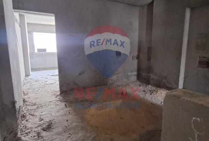 8050290 - Property Image 3