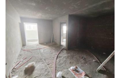 Apartment - 2 Bedrooms - 1 Bathroom for sale in Zahraa Al Maadi St. - Degla - Hay El Maadi - Cairo