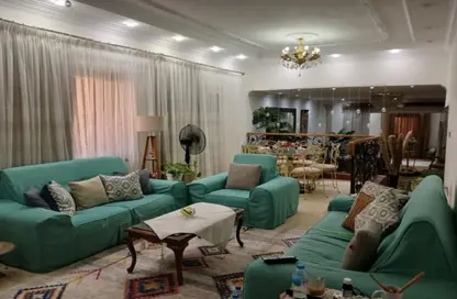 سطح - 3 غرف نوم - 3 حمامات للبيع في شارع النصر - اللاسلكي - المعادي الجديدة - حي المعادي - القاهرة