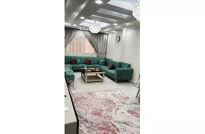 شقة - 3 غرف نوم - 1 حمام للبيع في البوابة الثالثة - منقرع - حدائق الاهرام - الجيزة