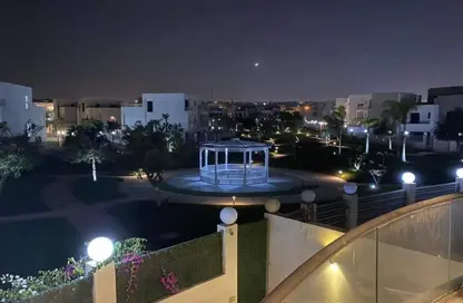 (بنتهاوس  (روف - 4 غرف نوم - 3 حمامات للبيع في كليوباترا سكوير - محور 26 يوليو - مدينة 6 أكتوبر - الجيزة
