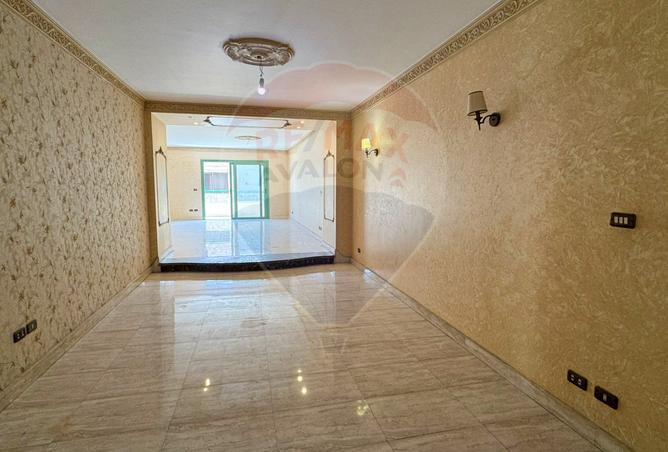 7975010 - Property Image 2