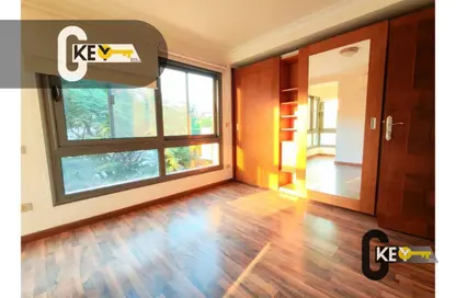 شقة - 4 غرف نوم - 4 حمامات للايجار في ميدان دجله - دجلة - حي المعادي - القاهرة