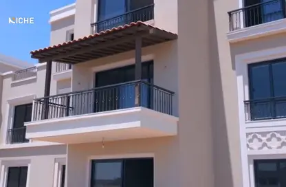 Apartment - 3 Bedrooms - 2 Bathrooms for sale in Village West - Sheikh Zayed Compounds - Sheikh Zayed City - Giza