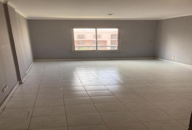 8432201 - Property Image 2