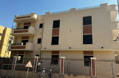 Townhouse - 3 Bedrooms - 2 Bathrooms for sale in El Banafseg Apartment Buildings - El Banafseg - New Cairo City - Cairo