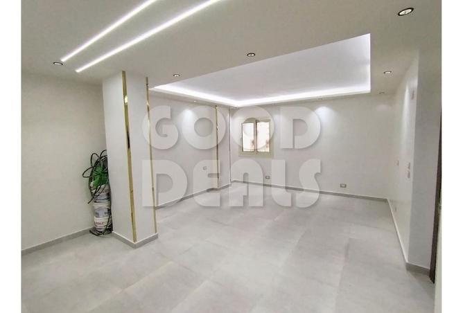 8220943 - Property Image 2