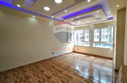 Office Space - Studio - 1 Bathroom for rent in Al Nasr St. - El Mansheya - Hay El Gomrok - Alexandria